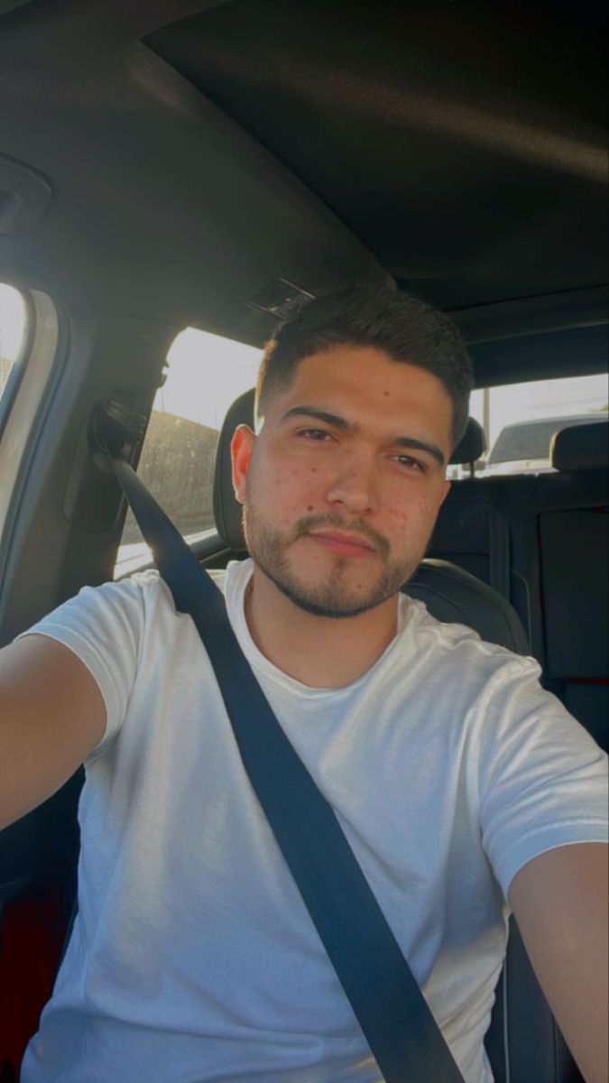 <em>Francisco José L.</em>